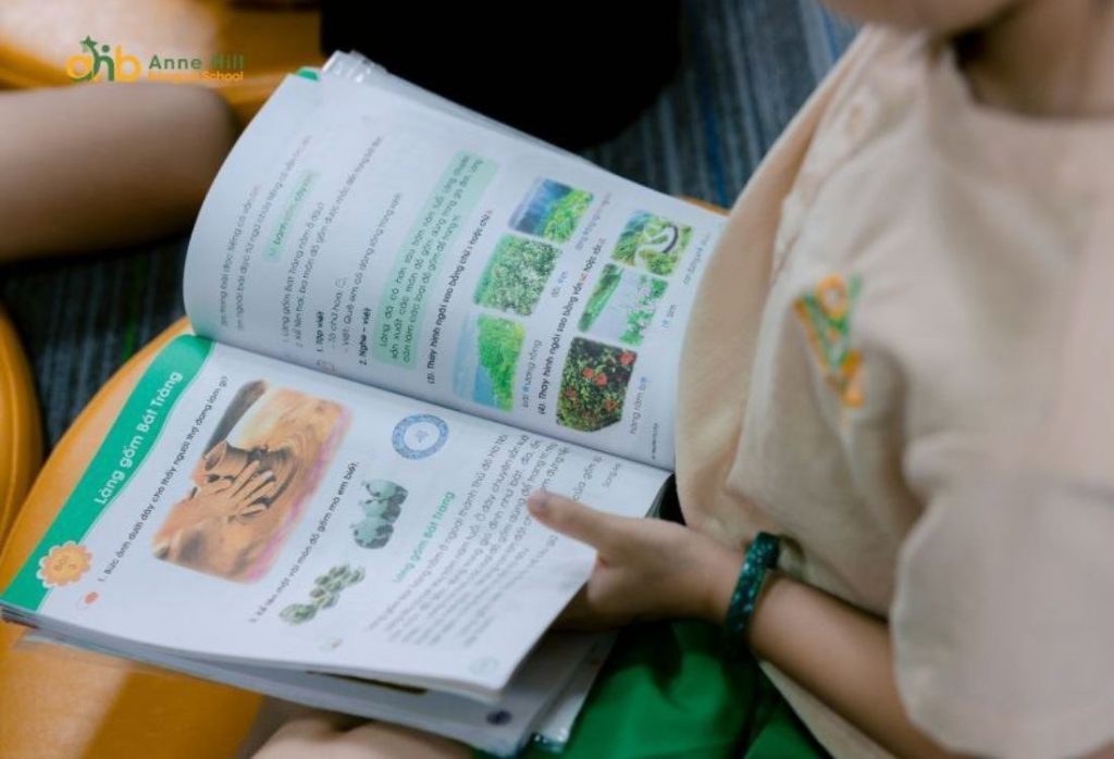 Bộ giáo trình Cambridge tiểu học tại AHB