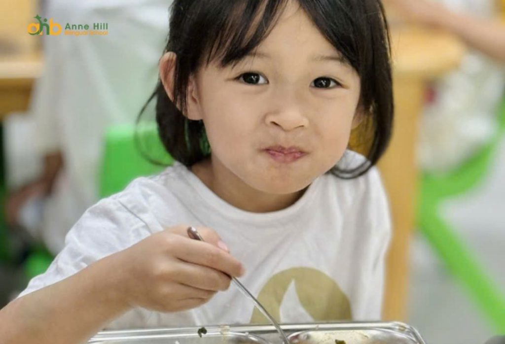 Bé ăn ngon, phát triển toàn diện