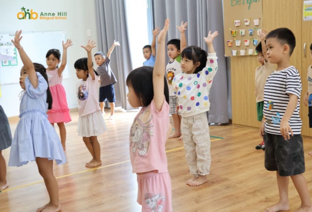 Thói quen vận động lành mạnh của bé