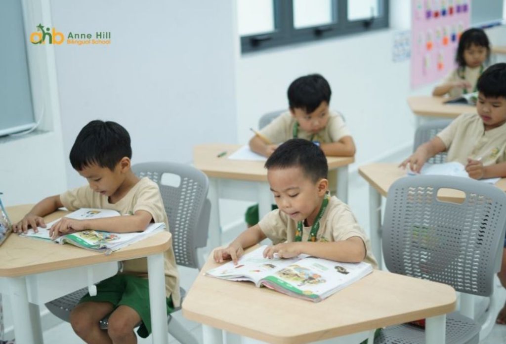 Giáo trình Cambridge tiểu học: Hiểu đúng để đồng hành cùng con hiệu quả