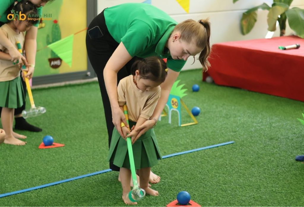 "Học mà chơi" là phương pháp tối ưu giúp các hoạt động sáng tạo cho trẻ mầm non trở nên hấp dẫn và mang lại hiệu quả giáo dục cao