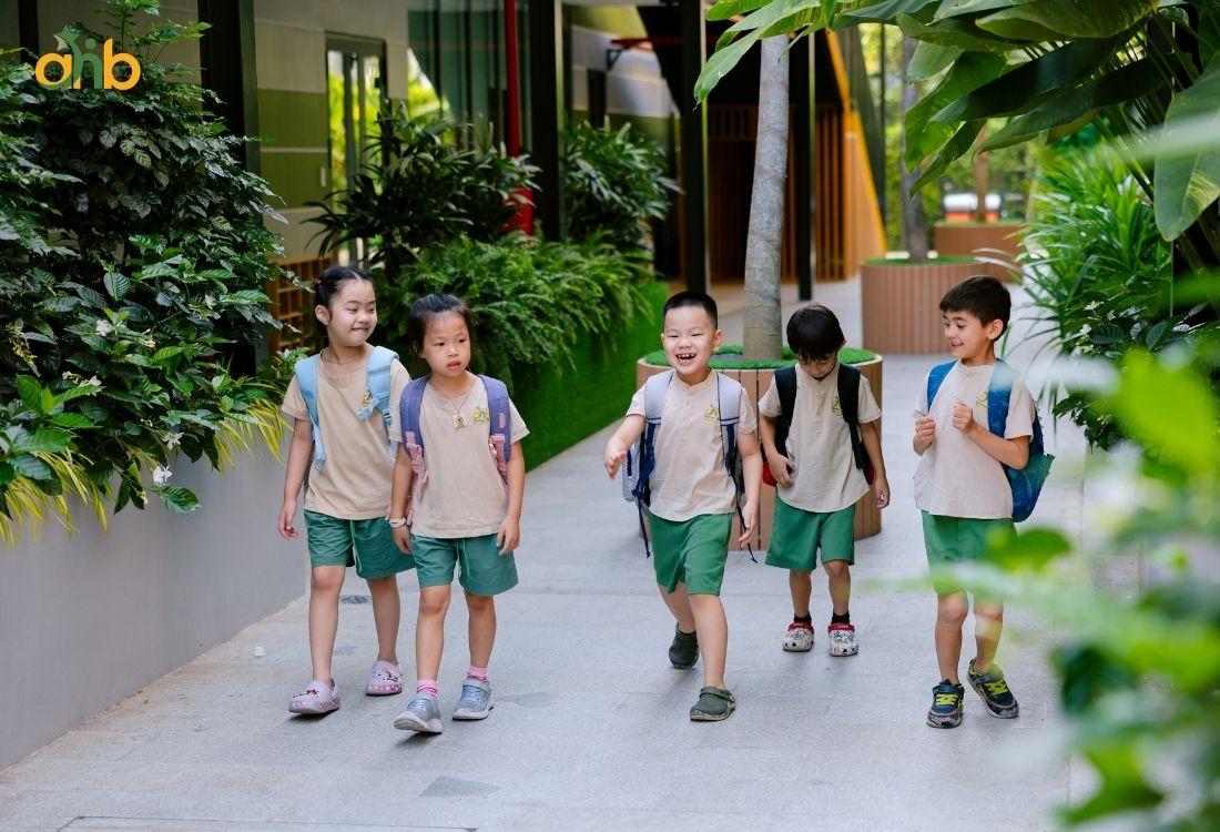 Chuẩn bị tâm lý cho trẻ vào lớp 1 giúp con tránh hình thành áp lực và mất hứng thú với việc học