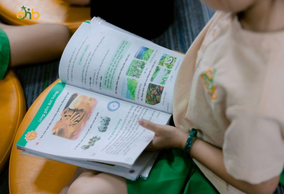 Chương trình học tại Anne Hill kết hợp MOET với chương trình quốc tế