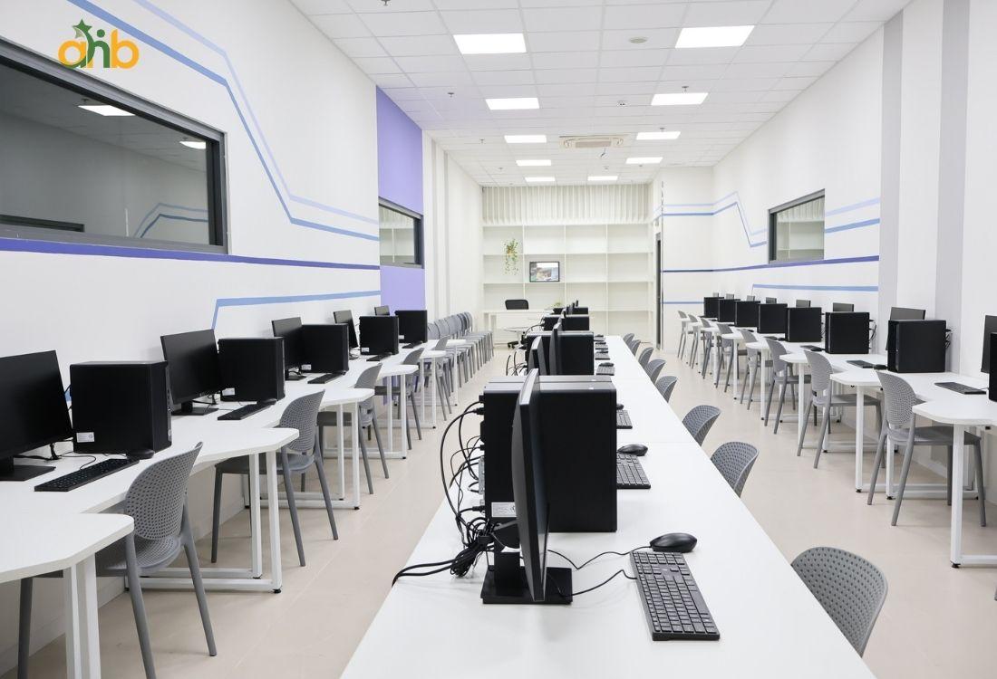 Cơ sở vật chất hiện đại tạo điều kiện cho trẻ phát huy tối đa