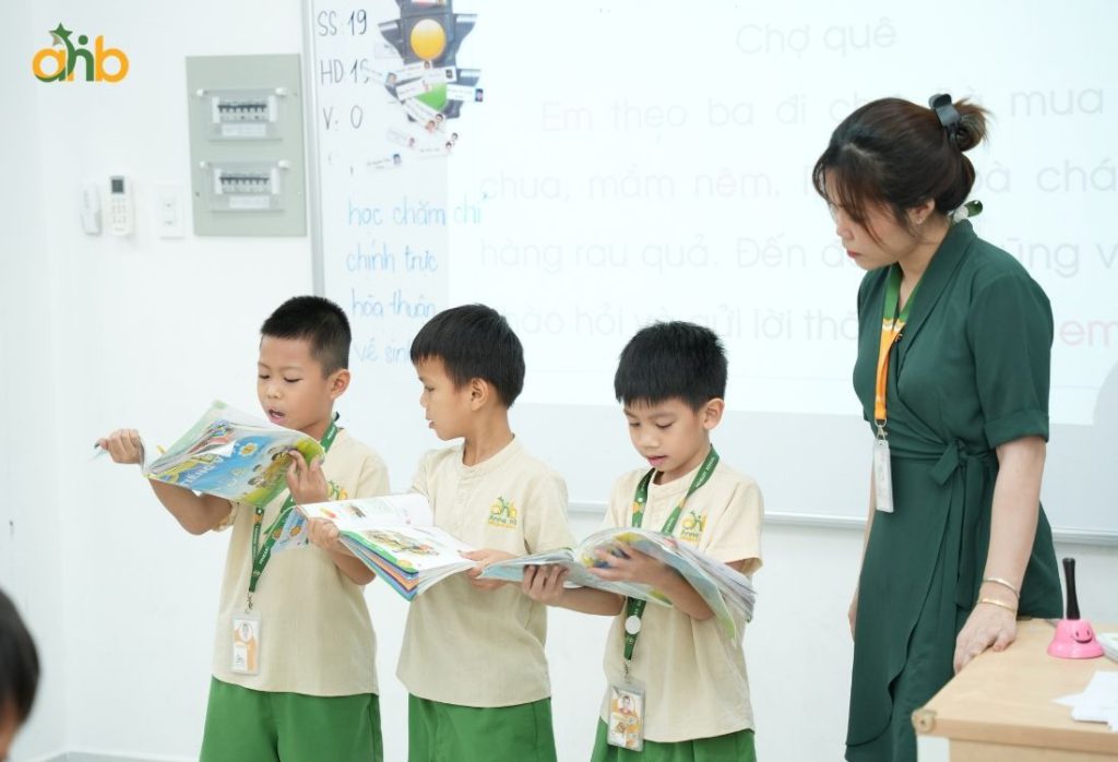 Luôn dành lời khen ngợi cho trẻ từ những điều nhỏ nhất