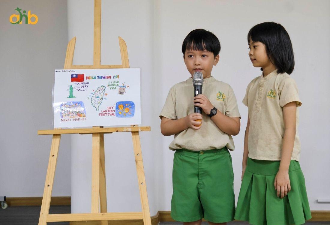 Trẻ tiểu học cần rèn kỹ năng giao tiếp để tự tin phát biểu, thuyết trình trước lớp