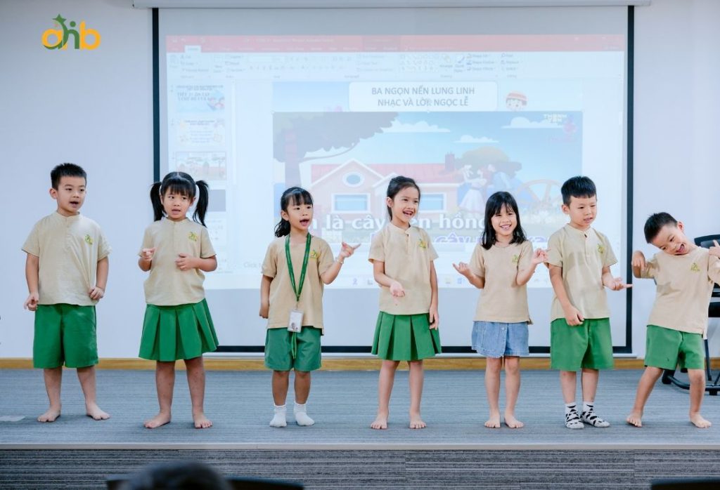 Lớp tiền tiểu học giúp con chuẩn bị tâm lý và kiến thức nền tảng trước khi vào lớp 1 