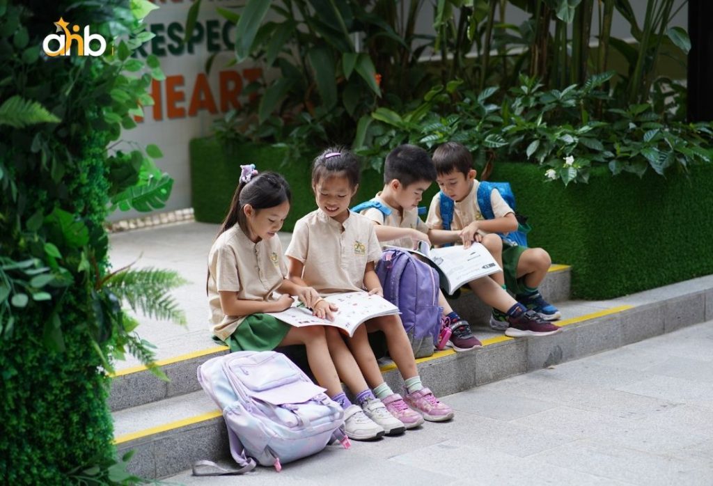 Anne Hill có chương trình liên thông lên tiểu học