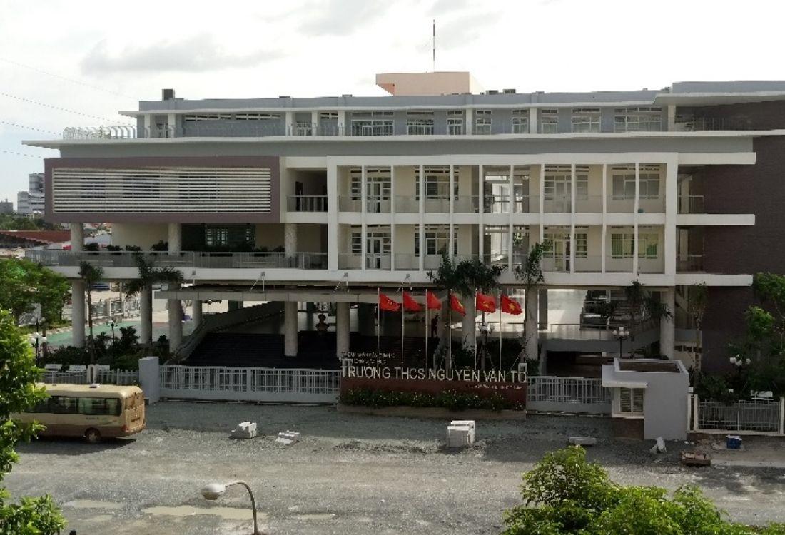 THCS Nguyễn Văn Tố là trường công lập nằm trên địa bàn Quận 9