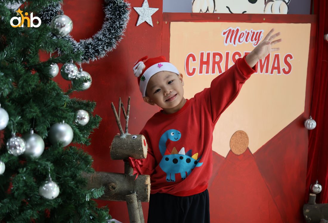 Chương trình nhà trẻ tại Anne Hill nhận trẻ từ 12 tháng tuổi