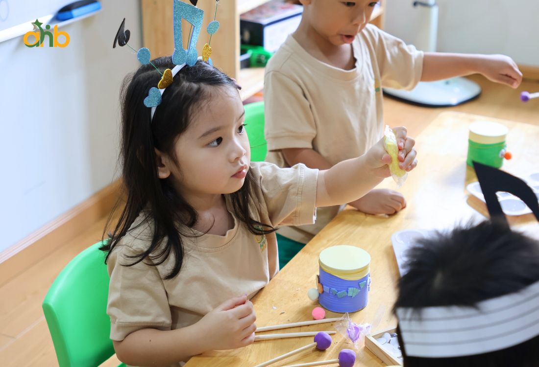 Kỷ luật tích cực không phải nuông chiều – cha mẹ cần kiên quyết, nhất quán và kiên nhẫn