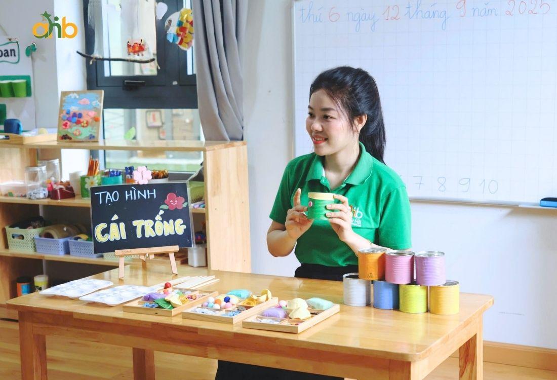 Đồ dùng trong lớp học tuân thủ các tiêu chuẩn an toàn