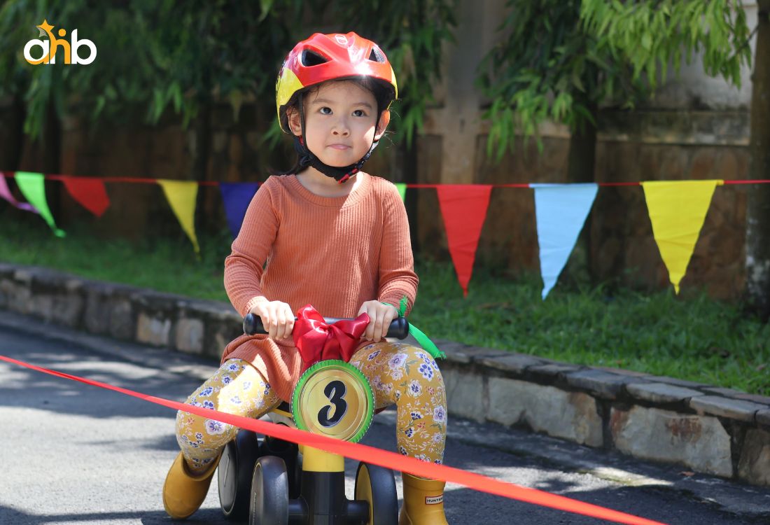 Tại Anne Hill, giáo dục cảm xúc và kỹ năng xã hội được lồng ghép tự nhiên