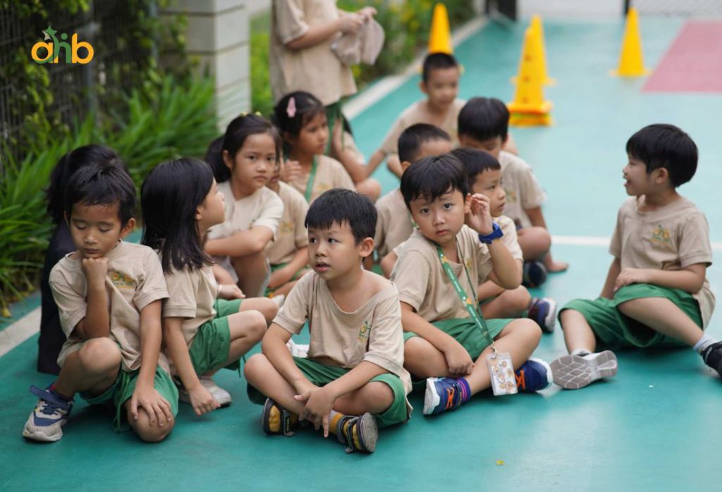Lớp 1 là cột mốc đánh dấu sự thay đổi toàn diện với trẻ